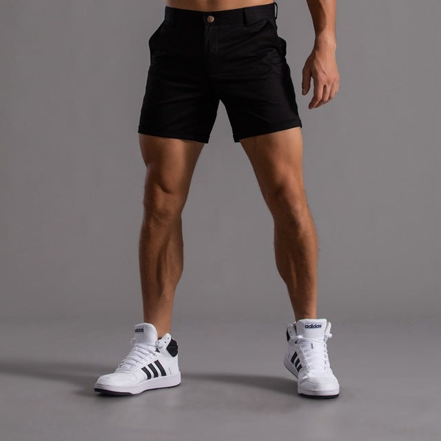 Men's slim-fit chino shorts with button closure and side pockets