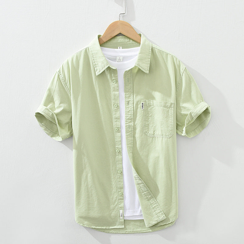 Men's short sleeve button shirt with collar and chest pocket