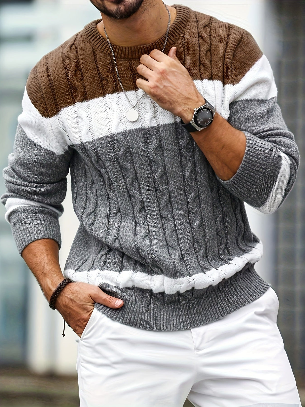 Men's colour block cable knit sweater with crew neck and long sleeves