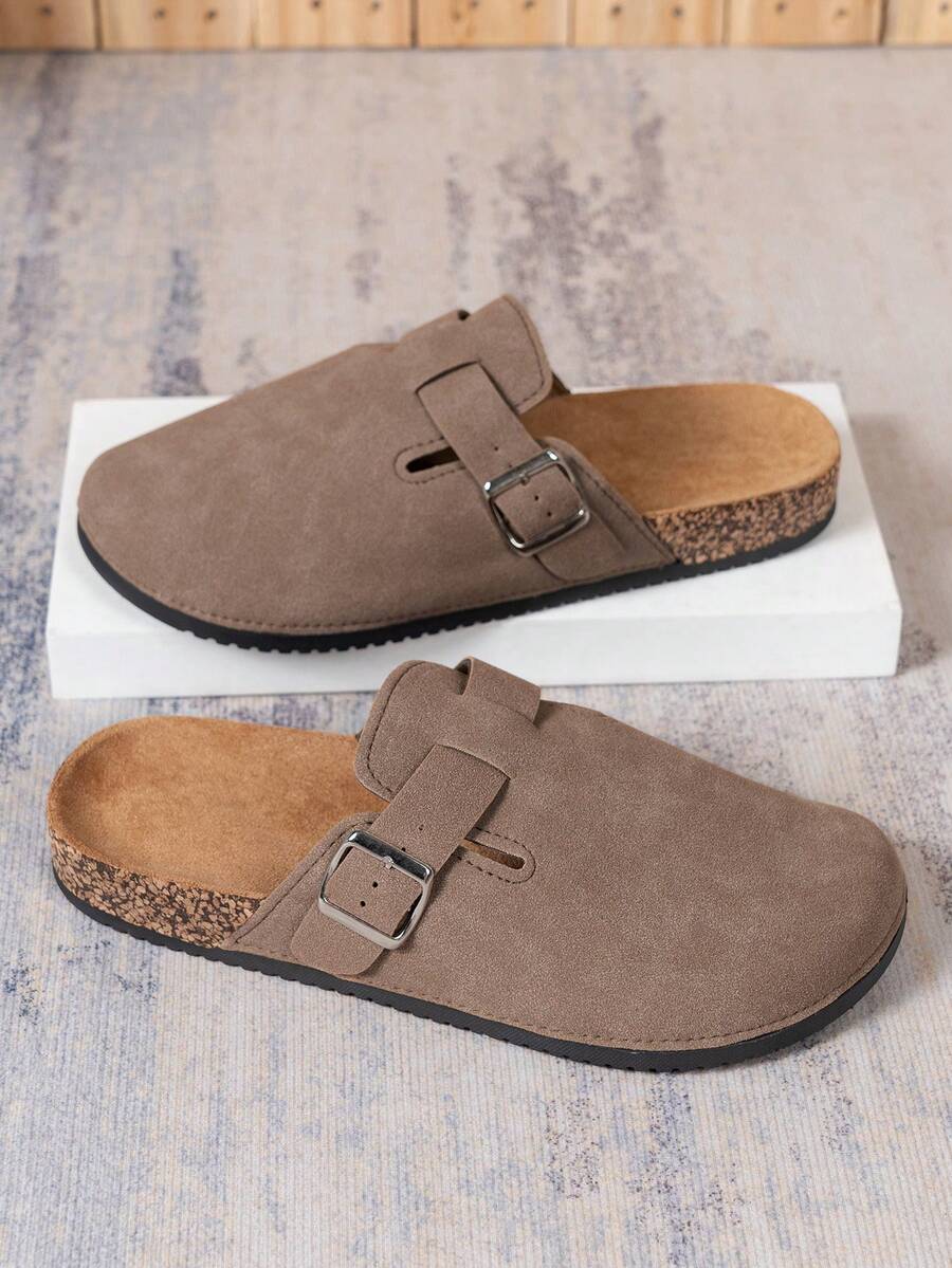 Men's closed toe sandals with buckle strap and flat sole