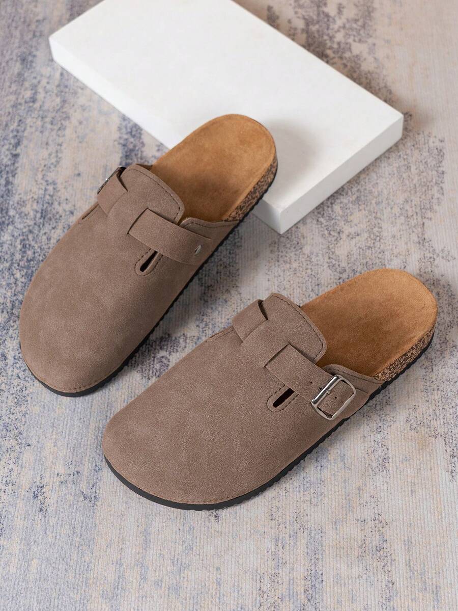 Men's closed toe sandals with buckle strap and flat sole