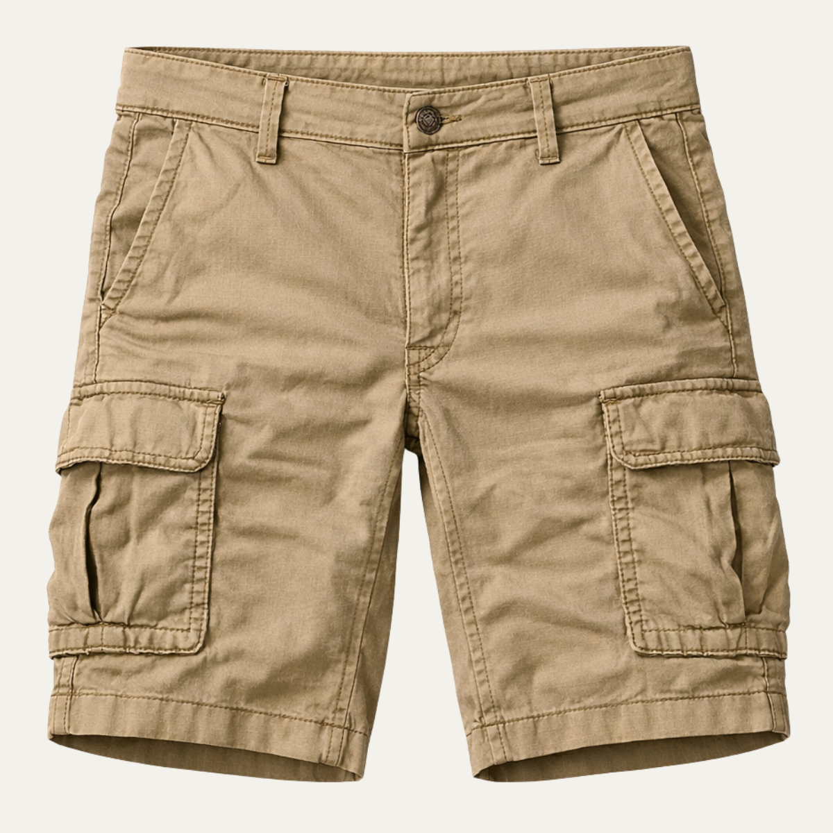 Men's tactical cargo shorts with multiple flap pockets