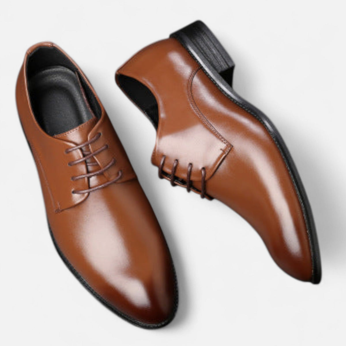 Men's lace-up dress shoe with smooth upper and low heel