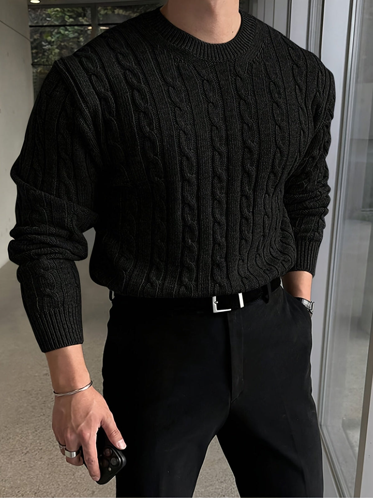 Men's cable knit crew neck sweater with ribbed trim