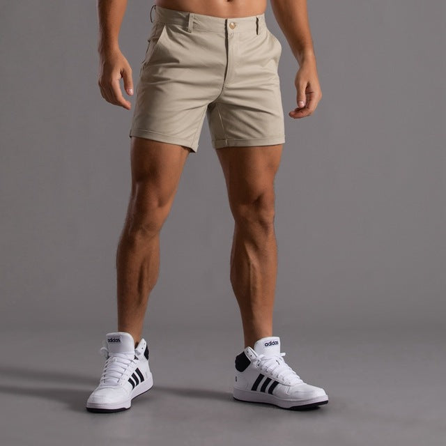 Men's slim-fit chino shorts with button closure and side pockets
