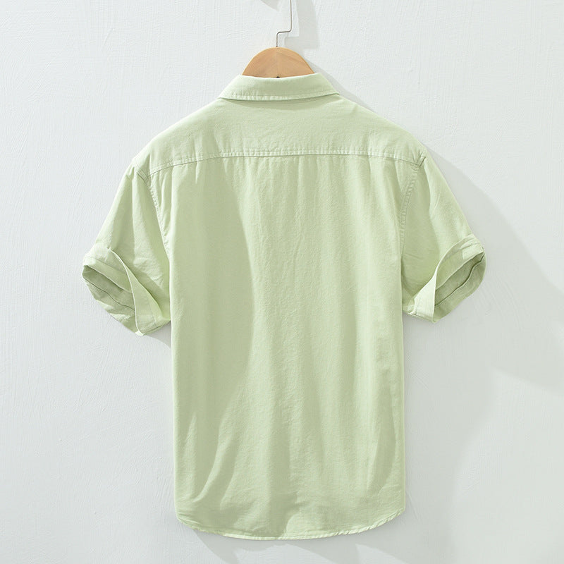 Men's short sleeve button shirt with collar and chest pocket