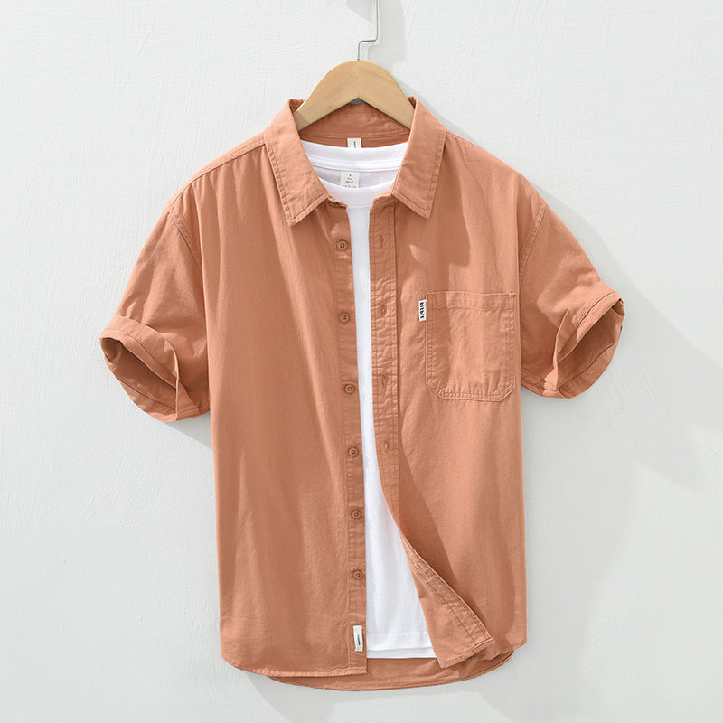 Men's short sleeve button shirt with collar and chest pocket