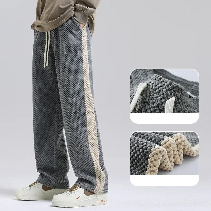 Men's textured sweatpants with contrast side stripes