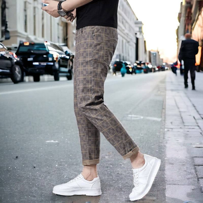 Men's checked tapered trousers with cropped hems