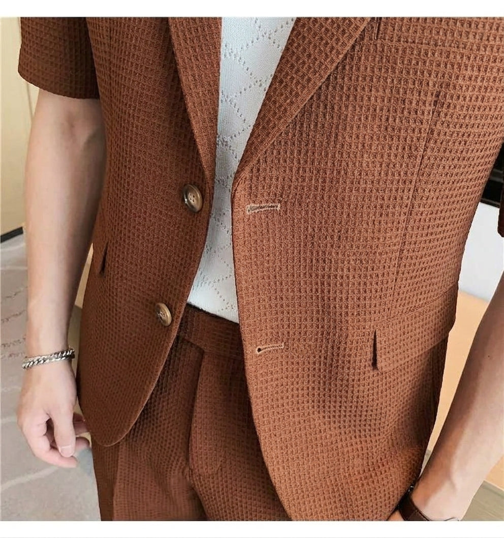 Men's short sleeve lapel blazer and matching shorts suit set