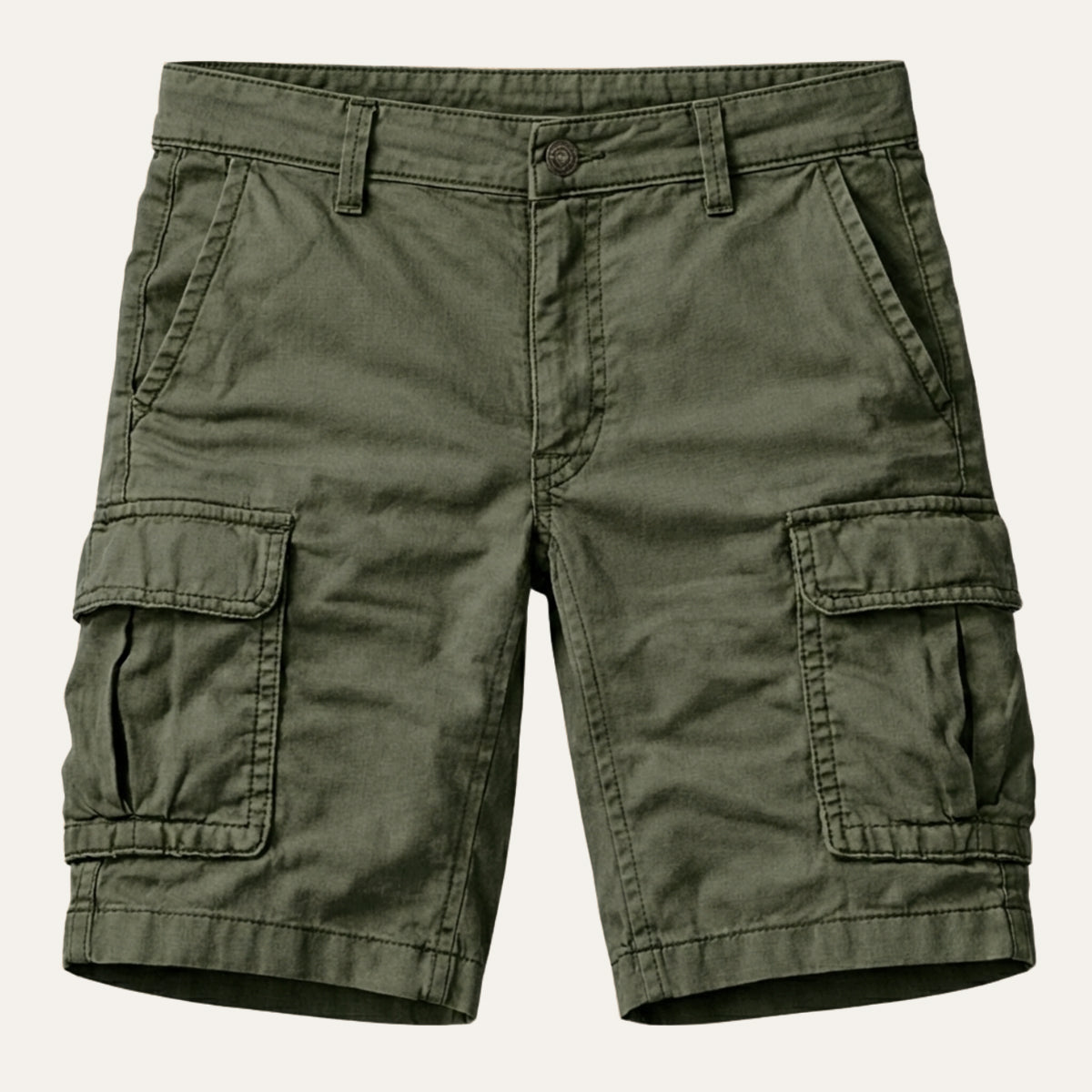 Men's tactical cargo shorts with multiple flap pockets