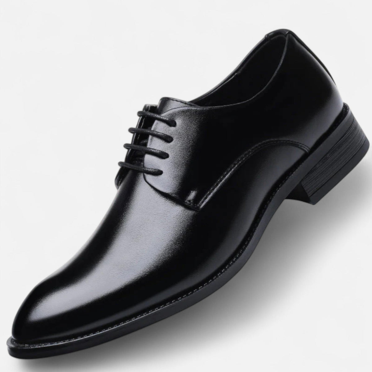 Men's lace-up dress shoe with smooth upper and low heel
