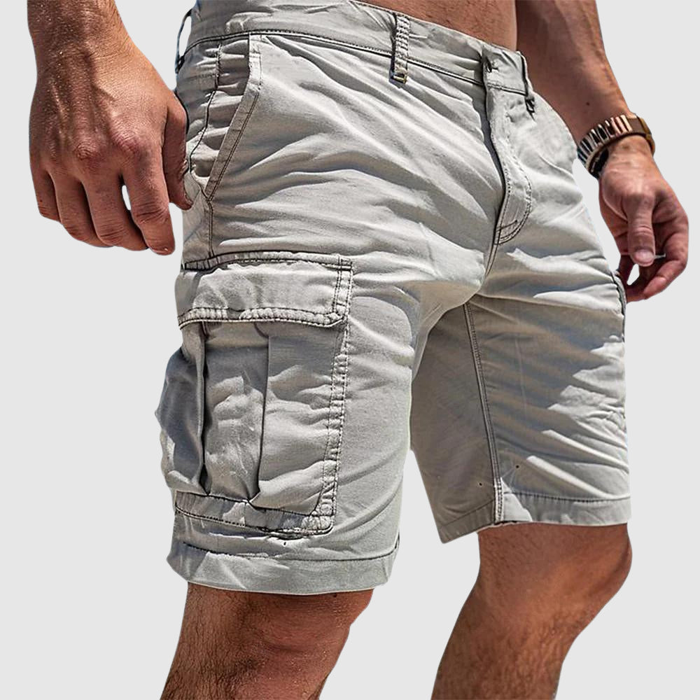 Men's knee-length cargo shorts with flap leg pockets