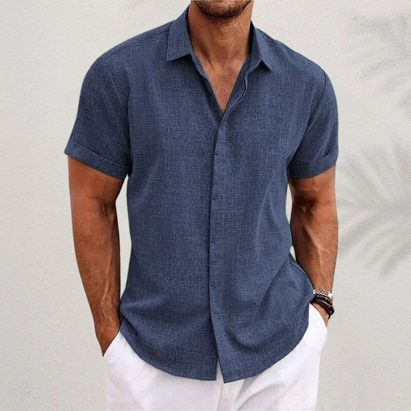 Men's short-sleeve shirt with spread collar and button front