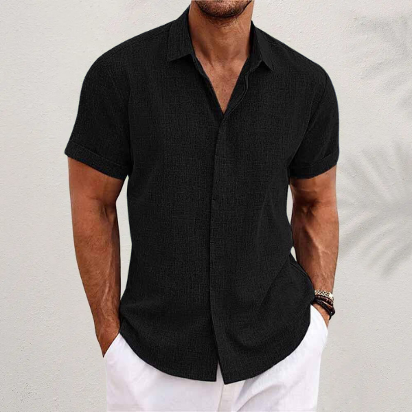 Men's short-sleeve shirt with spread collar and button front