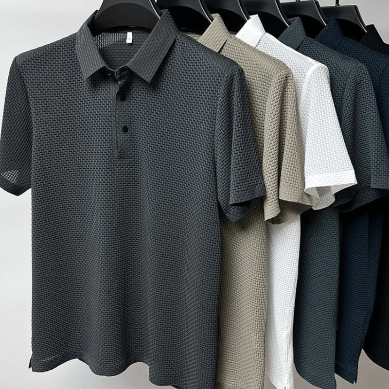 Men's textured short sleeve polo shirt with point collar